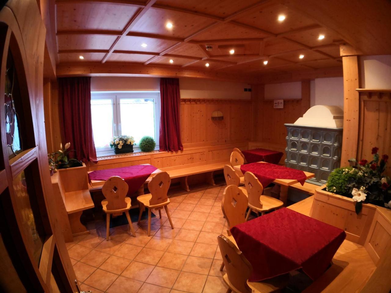 Hotel Alpenrose Passo Rolle Dış mekan fotoğraf
