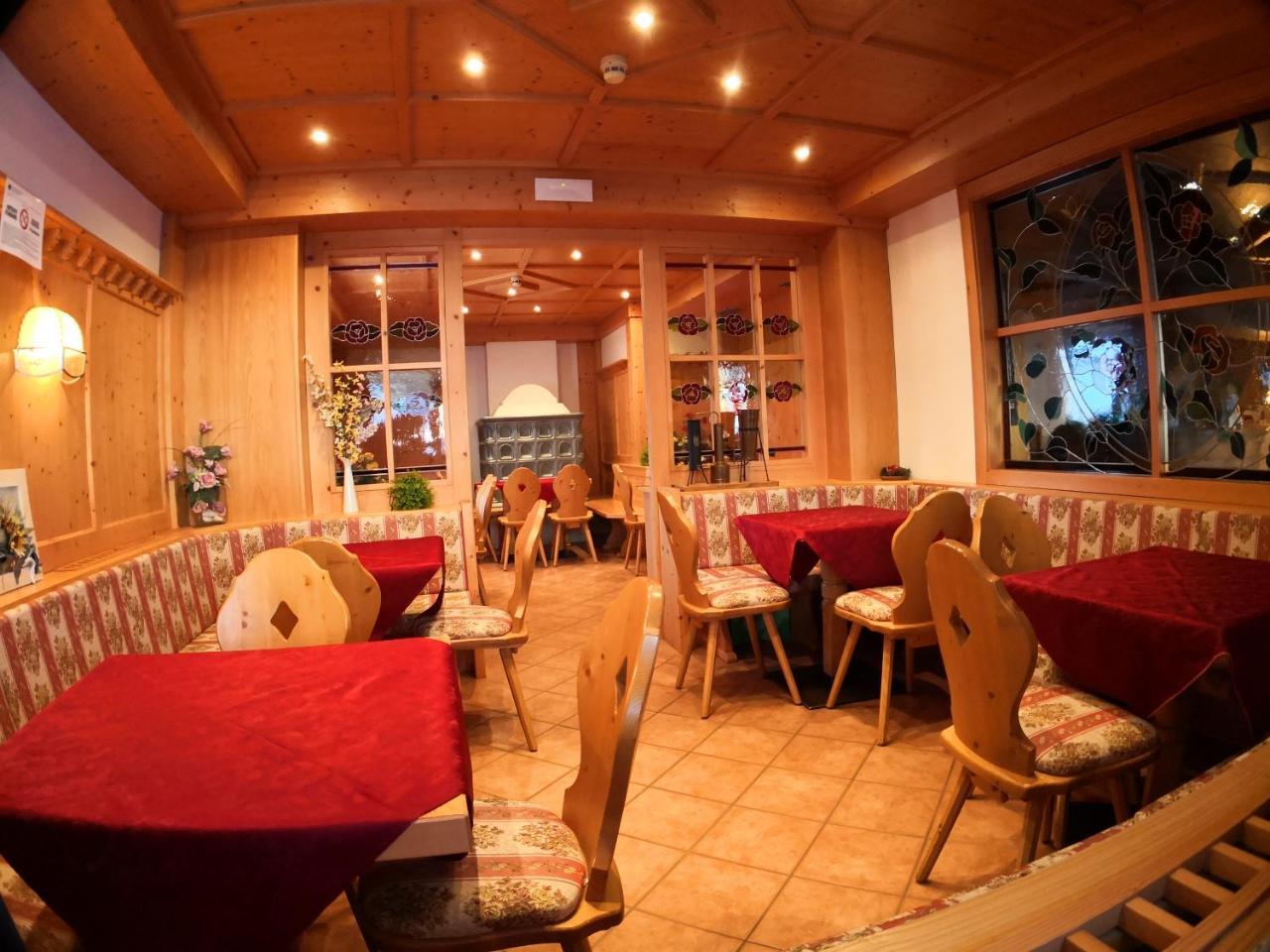 Hotel Alpenrose Passo Rolle Dış mekan fotoğraf